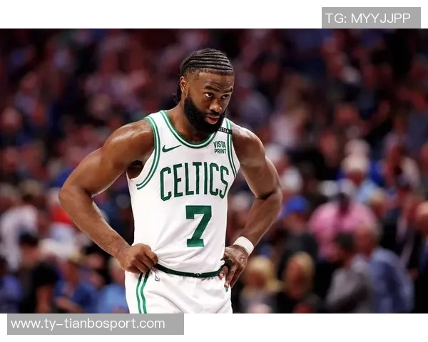 杰伦布朗独砍36分却三分球全失致命犯规成败皆由你