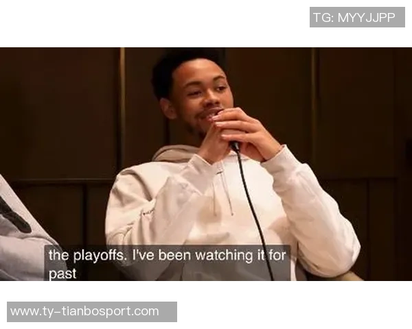 西蒙斯谈加盟开拓者与绿军的角色差异强调需适应新环境找到个人节奏 西蒙斯谈加盟开拓者与绿军的角色差异强调需适应新环境找到个人节奏