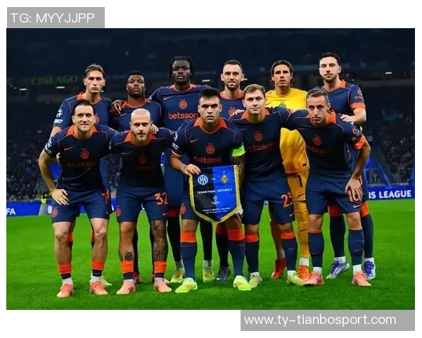 国米2025年12月最佳球员候选名单揭晓劳塔罗皮奥阿坎吉泽林斯基争夺荣誉