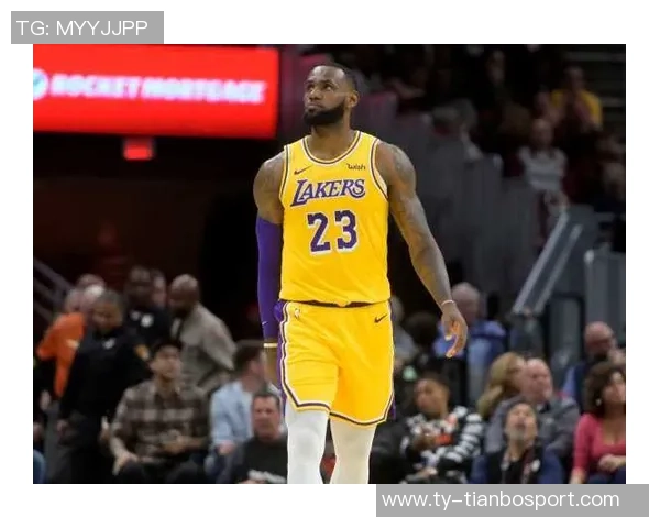 湖人双星状态回暖44分如饮水小里迎生涯巅峰老詹何时归来