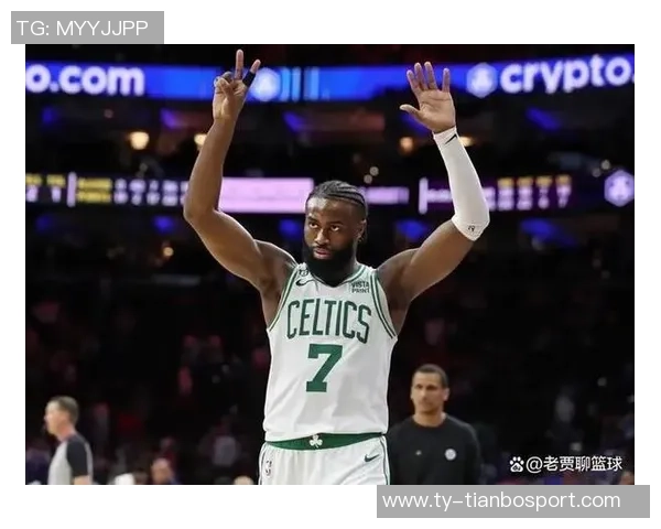 杰伦布朗首节狂砍16分全场19中13砍下32分引领球队胜利 杰伦布朗首节狂砍16分全场19中13砍下32分引领球队胜利