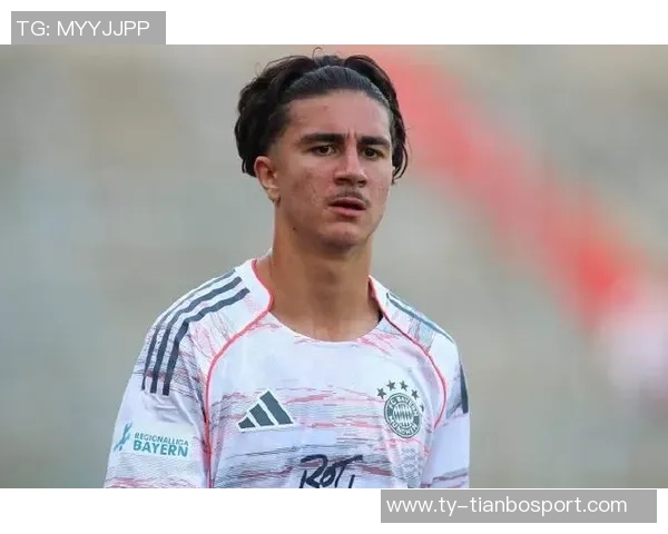 尤文图斯正式签约19岁边锋利奇纳拜仁保留分成和匹配权利 尤文图斯正式签约19岁边锋利奇纳拜仁保留分成和匹配权利